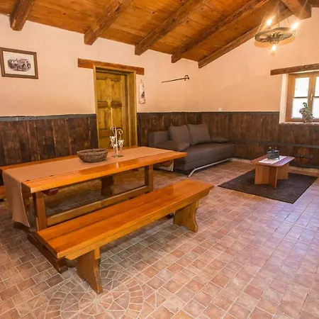 House Legovic 펜션 *